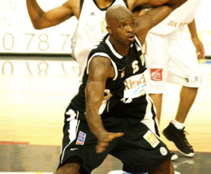 Cheikhou Thioune (Rouen) 13 pts,7 rbds,2 interceptions et 1 passe