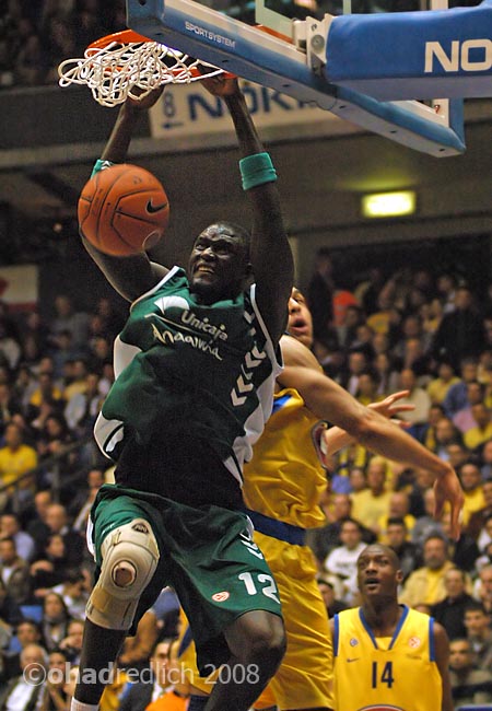 AFROBASKET 2009 2éme Journée : Sénégal bat la RCA 82-69 et prend provisoirement la tête de la poule C 