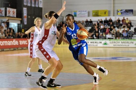 FRANCE LFB J16 et NF1 J17: Mame Marie Sy 19 pts et 18 rbds face à "Adidas"