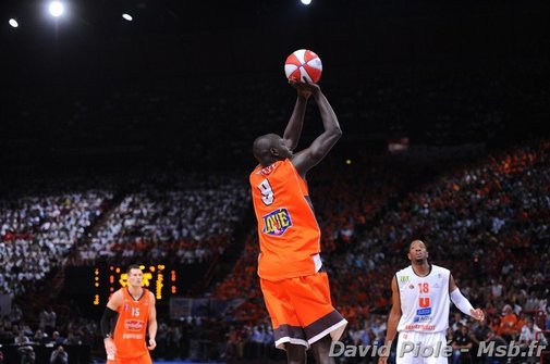 FRANCE PROA: Cholet - MSB : 81-65  Maleye Ndoye 11 pts, 4 rbds et 2 interceptions