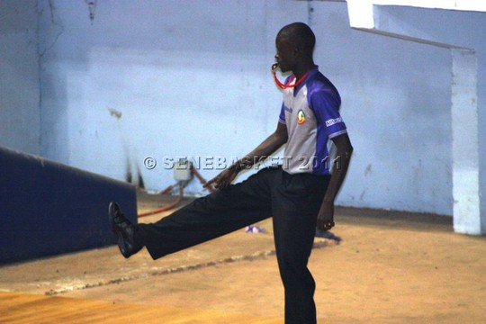 Matar Niang  (Arbitre) en action