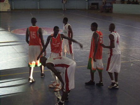 Douanes vs Rail  - (Photo SENEBASKET)