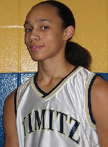 VIDEO-VIDEO :Une jeune Fille ,Brittney Griner, 15 ans, 1m98, Dunkeur (Dunkeuse)