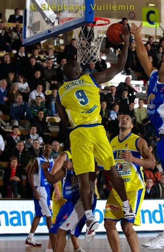 Cheikhou Thioune "ZIG" N°9 14 pts ,6rbds, 3 passes et 2 interceptions pour Evreux