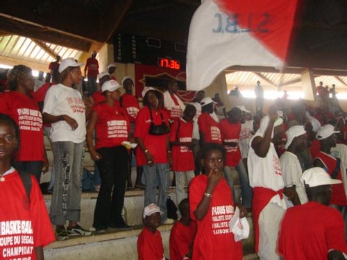 Le St-Louis basket club se retire de toutes les compétitions, annonce son président