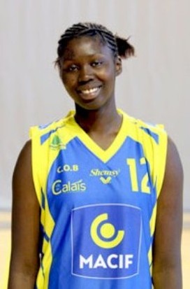 Aida Fall  (1,93 m Strasbourg) 18 pts et 16 rbds