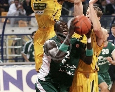 Boniface Ndong 16 pts,9rbds et 1 contre