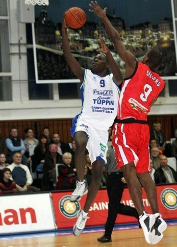 Moustapha Ndiaye  (Saint-Quentin)-21 pts,2 rbds,2 passes -photo Xavier Beaurain