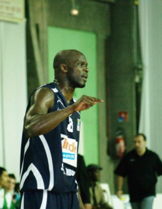 Cheikhou Thioune 21 pts, 7 rbds et  4 passes