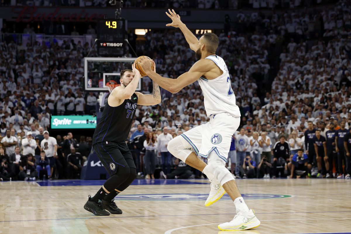 NBA FINALE DE CONFERENCE 2024: Luka Doncic a donne la victoire aux Mavericks au buzzer