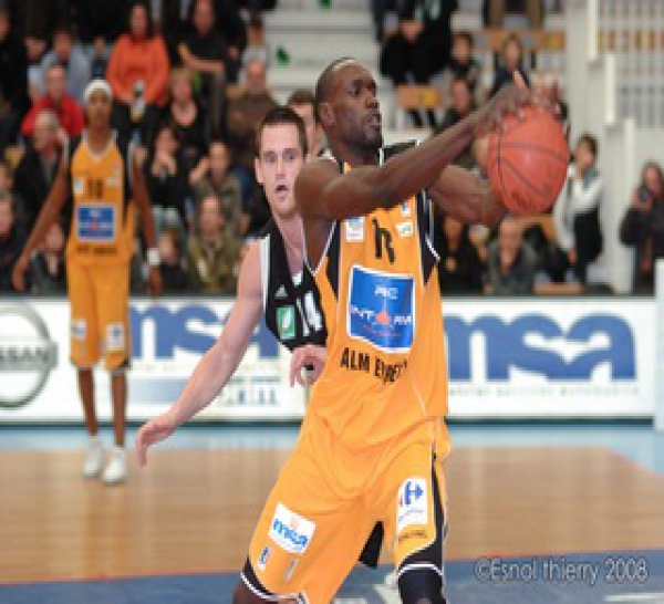 PRO B – J8 : Face à Boulazac , Abdoulaye Ndiaye (Evreux) 24 points, 7 rebonds et 11 passes