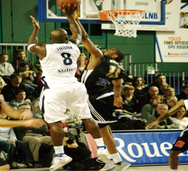 PROA J19: Rouen surprend l'ASVEL , Cheikhou Thioune 23 pts,5 rebonds et 3 passes