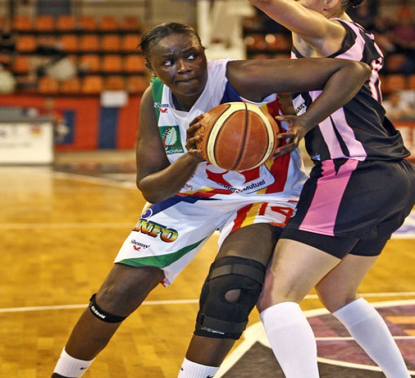 FRANCE LFBet NF1: Résultats et statistiques : Jeanne Senghor-Sy 24  pts , 5rbds et 2 interceptions .