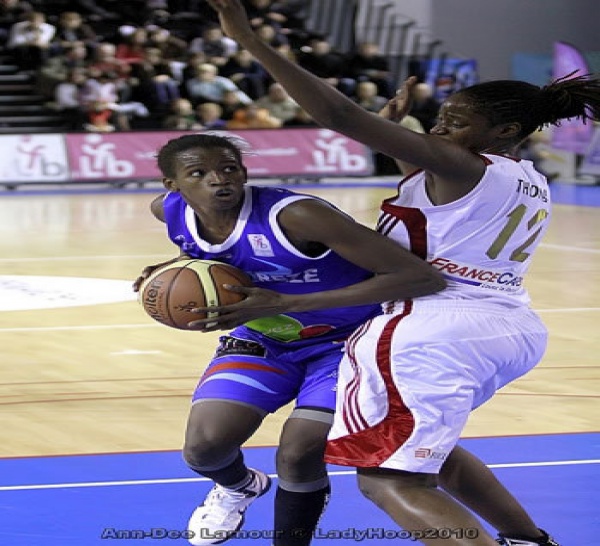 FRANCE Resultats et Stats: LFB, LF2,NF, PROA et PROB : Mame Marie Sy-DIOP  22 pts, 11 rbds et 3 passes