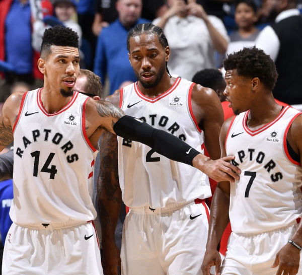 Kawhi Leonard porte les Raptors vers la victoire face aux Jazz