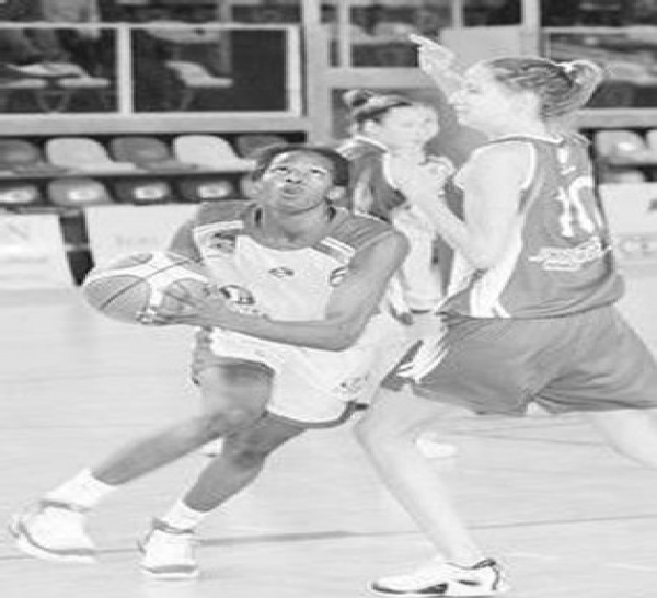 NF1 FRANCE 15 éme Journée: Mame Mary SY arrête Bineta Diouf et Basket Landes