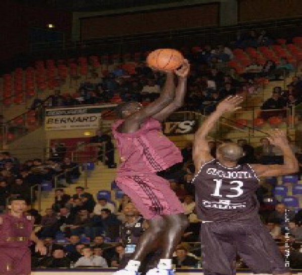 21ème journée de Championnat de France ProA, JDA Dijon Basket 93 - Stade Clermontois Basket Auvergne 81