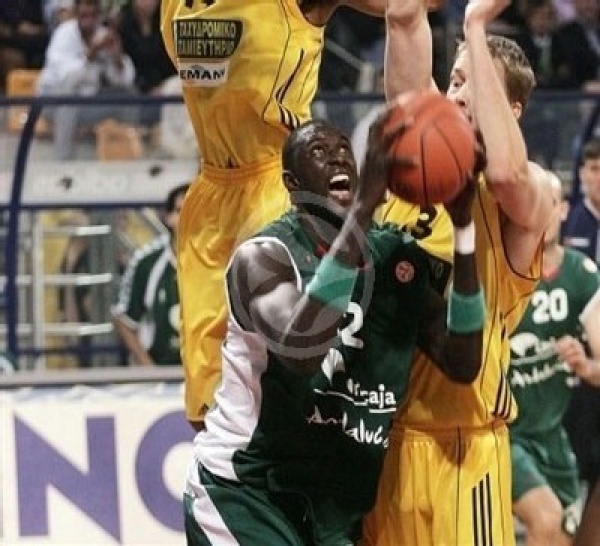 Euroligue:Unicaja de Malaga (Boniface Ndong) battu en match d'ouverture